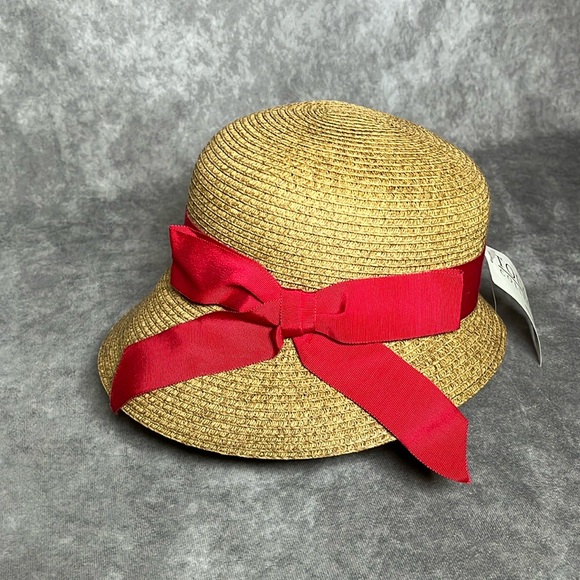NWT - Toucan Collection New York Straw Cloche Hat with Red Hatband and Bow - Picture 3 of 7
